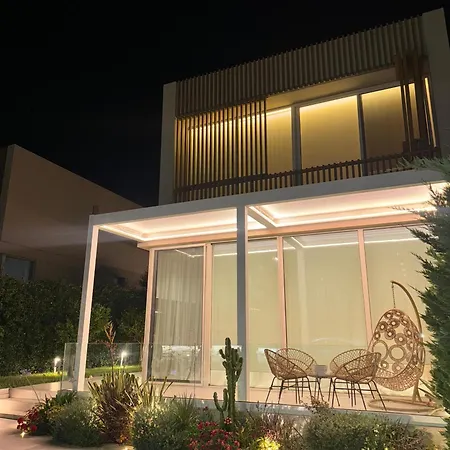 וילה Sea Drive Luxury Coast פאלאסה
