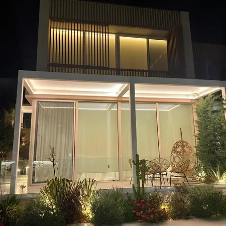 Sea Drive Luxury Coast *
